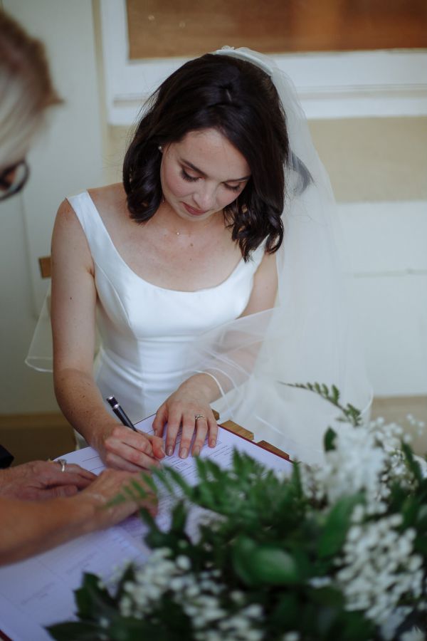 Berry Courthouse wedding, Eleanor and Paul, frame 110