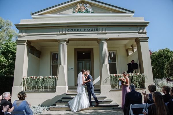 Berry Courthouse wedding, Justine and Chris, frame 059