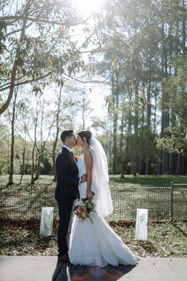 Berry Courthouse wedding, Justine and Chris, frame 128