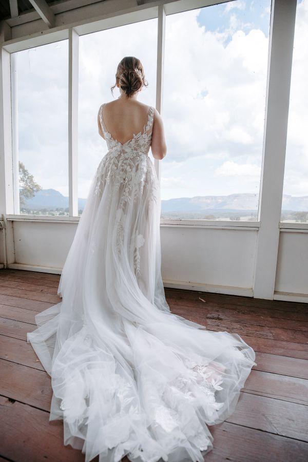 Claire and Brayden's wedding day in Megalong Valley, frame 049