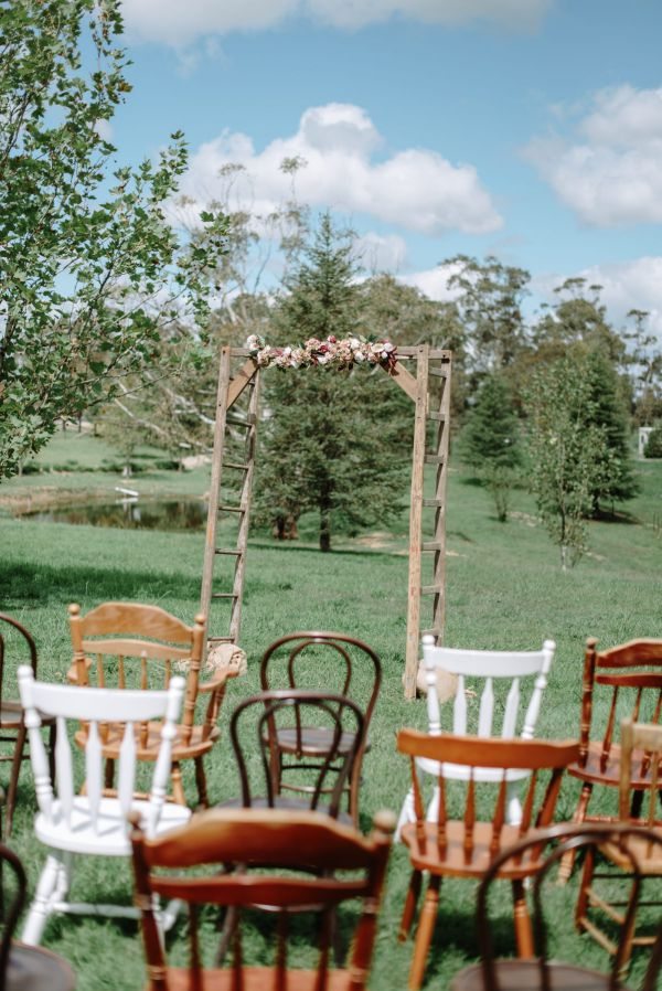 The couple's wedding day in Blue Mountains, frame 004
