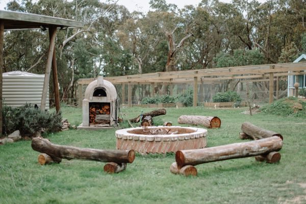 The couple's wedding day in Blue Mountains, frame 008