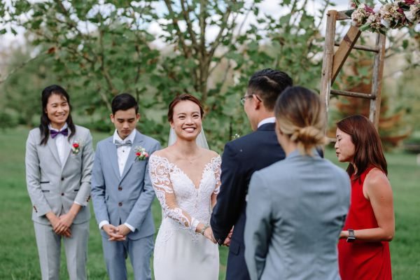 The couple's wedding day in Blue Mountains, frame 022