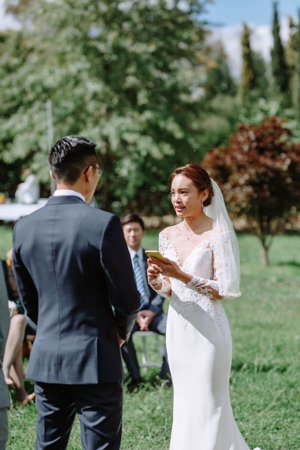 The couple's wedding day in Blue Mountains, frame 028