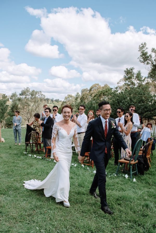 The couple's wedding day in Blue Mountains, frame 033