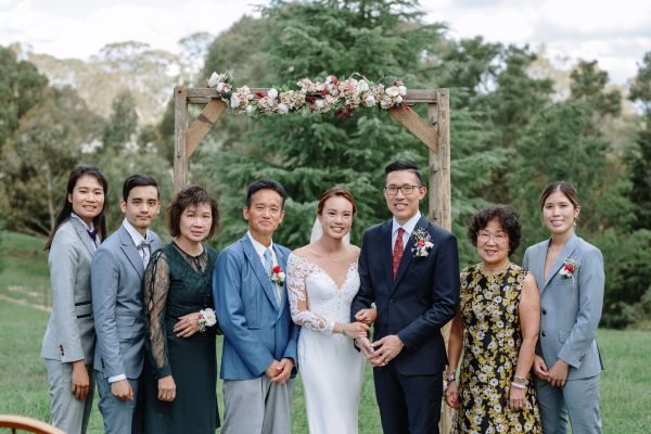 The couple's wedding day in Blue Mountains, frame 036