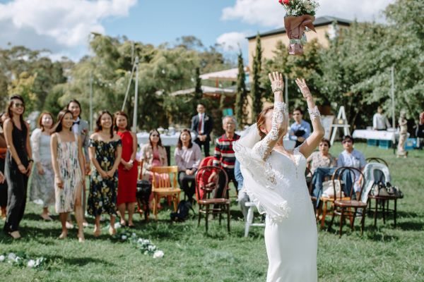 The couple's wedding day in Blue Mountains, frame 039