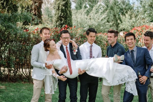 The couple's wedding day in Blue Mountains, frame 047
