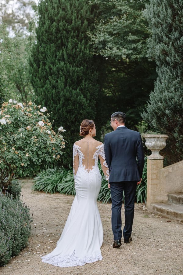 The couple's wedding day in Blue Mountains, frame 062
