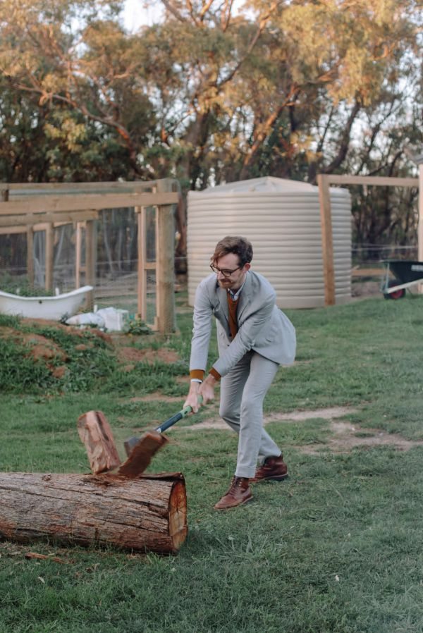 The couple's wedding day in Blue Mountains, frame 072