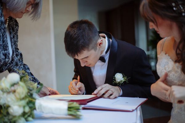 The Boat House wedding, the couple, frame 065