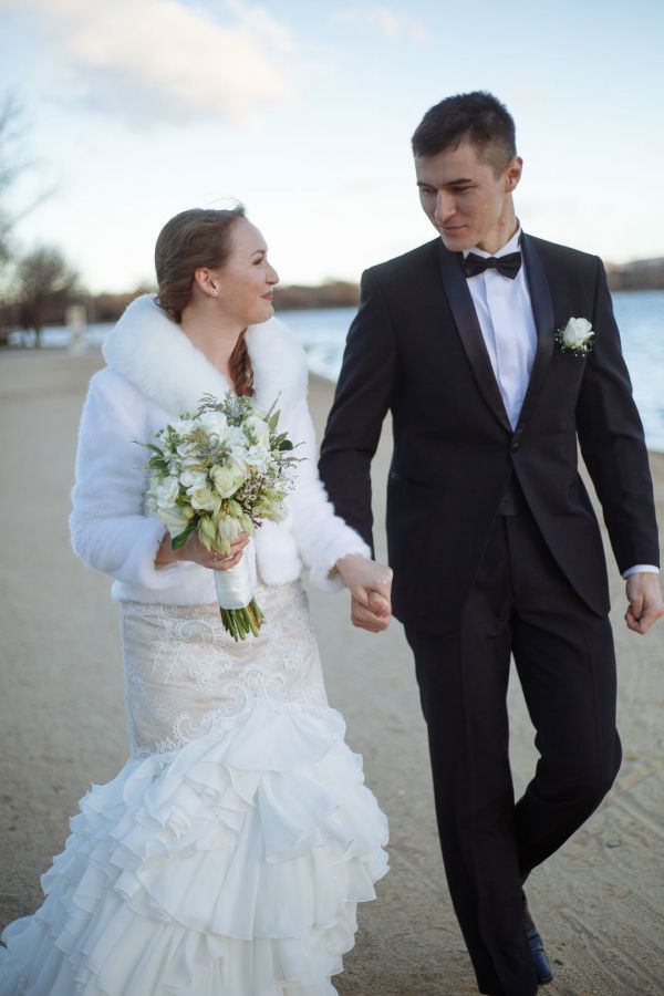 Tatiana and Gennady's wedding day in Barton, frame 097