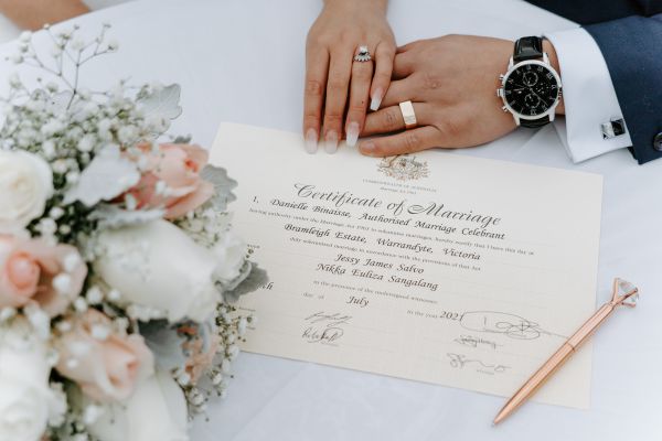Nikka and Jessy's wedding day in Warrandyte, frame 088
