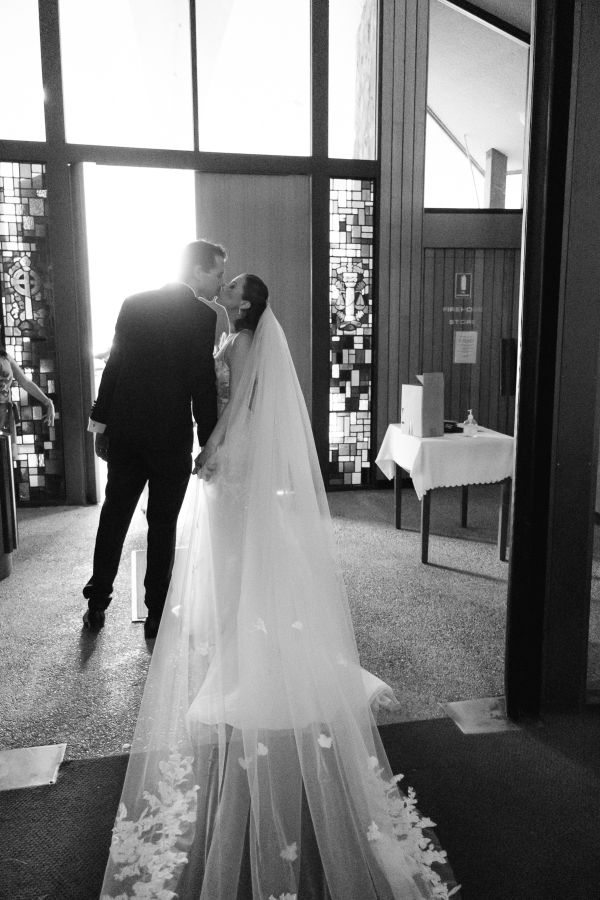 National Portrait Gallery wedding, Deisy and Aaron, frame 017