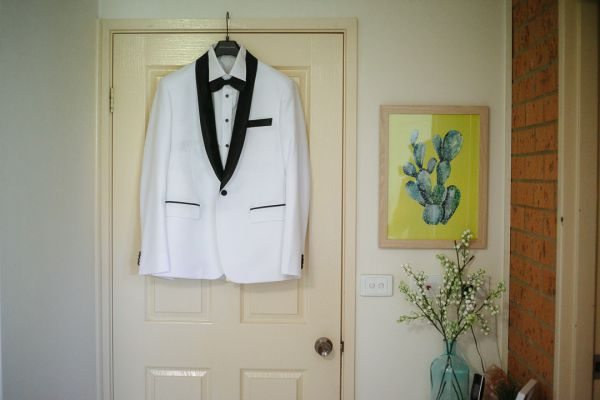 Joanna and Dominic's wedding day in Red Hill, frame 004