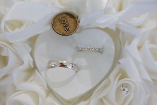 Joanna and Dominic's wedding day in Red Hill, frame 049