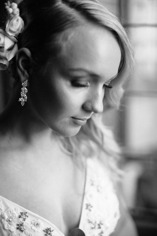 Ellen and Robert's wedding day in Canterbury, frame 008