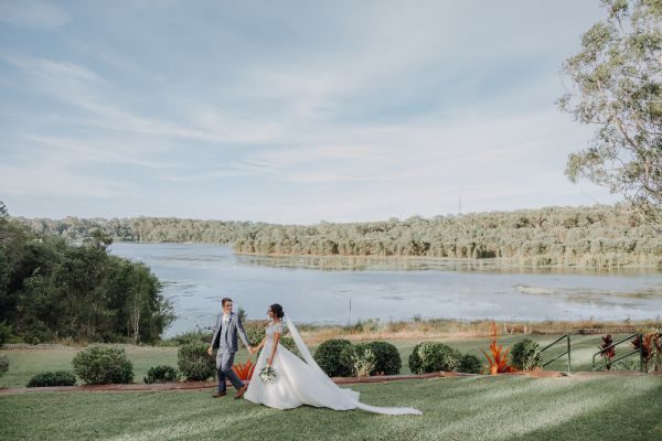 Rayane and Arthur's wedding day in Burbank, frame 106