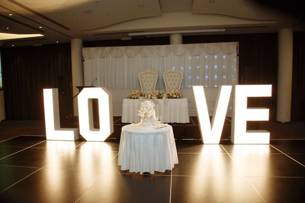 Crown Perth wedding, Trinh and Matt, frame 200