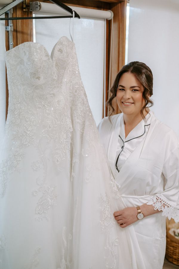 Emma and Reece's wedding day in Seville, frame 016
