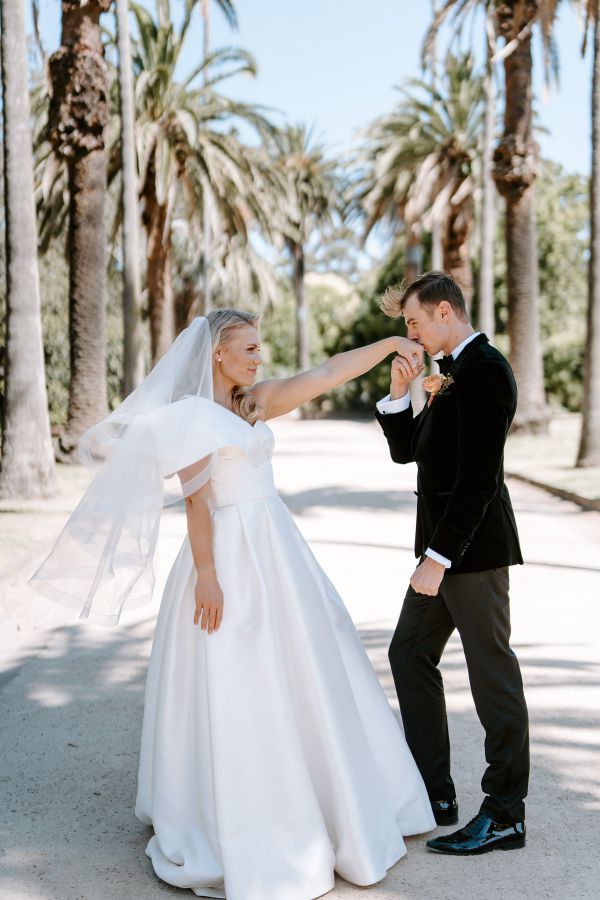 Emmett and Karmen's wedding day in St Kilda, frame 037