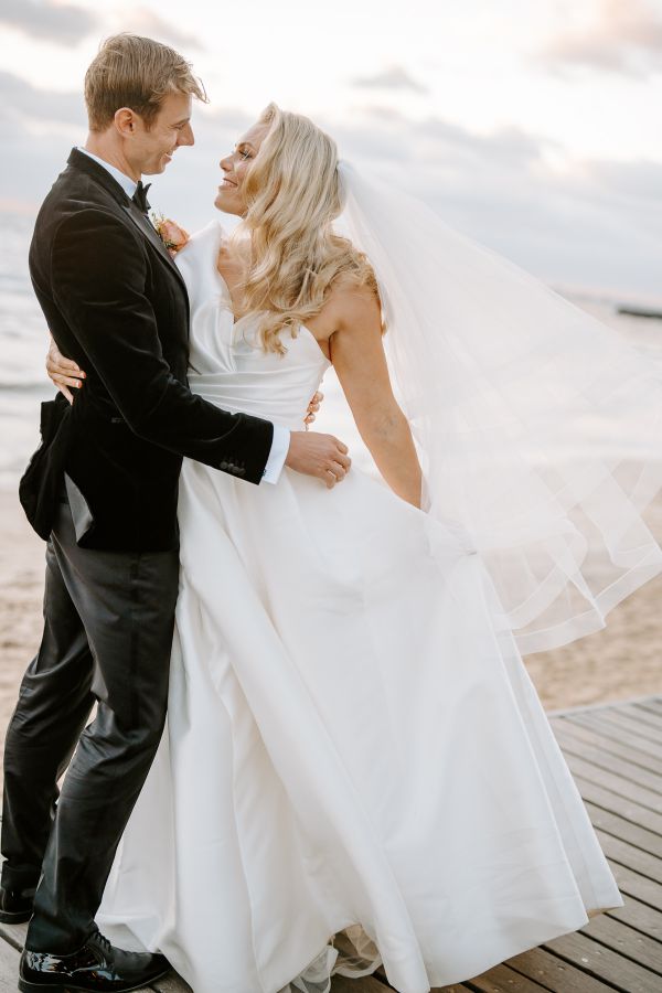 Emmett and Karmen's wedding day in St Kilda, frame 088