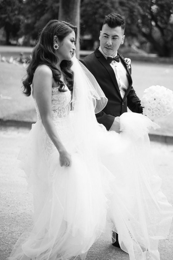 Encore St Kilda Beach wedding, Sharon and Daniel, frame 057