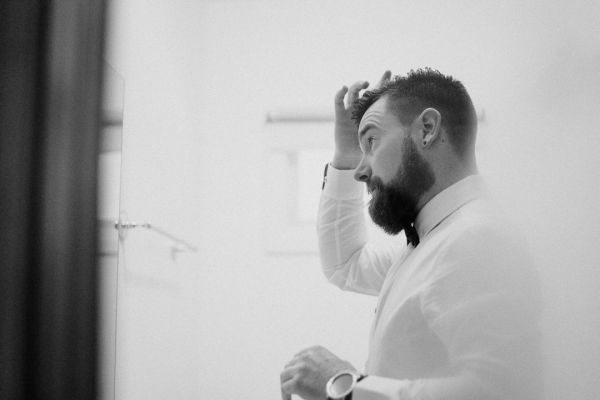 Lyndsay and Jared's wedding day in Strath Creek, frame 004