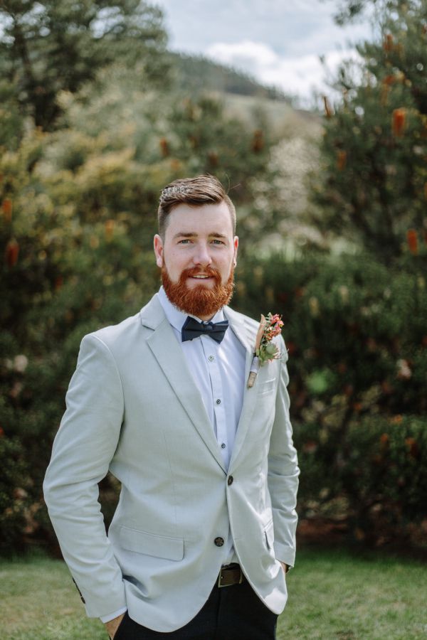 Lyndsay and Jared's wedding day in Strath Creek, frame 028