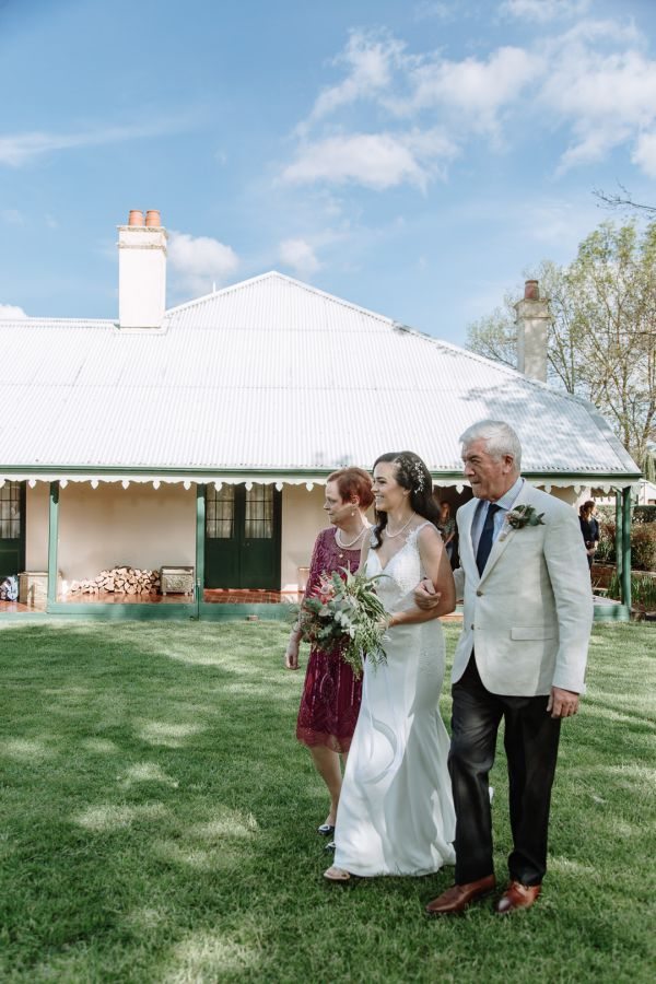 Lyndsay and Jared's wedding day in Strath Creek, frame 085