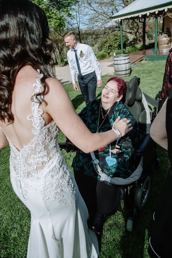Lyndsay and Jared's wedding day in Strath Creek, frame 139