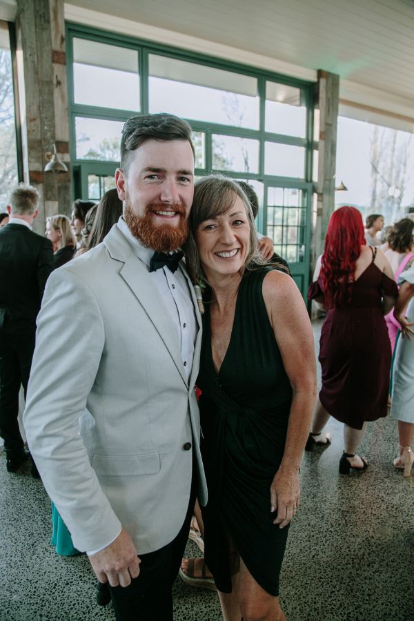 Lyndsay and Jared's wedding day in Strath Creek, frame 271