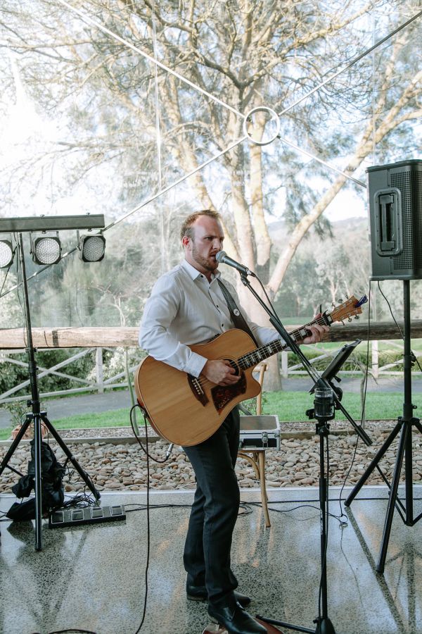 Lyndsay and Jared's wedding day in Strath Creek, frame 280
