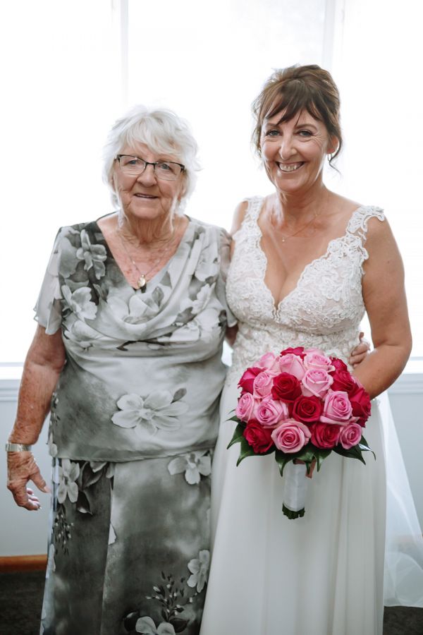 Launceston Golf Club wedding, the couple, frame 047