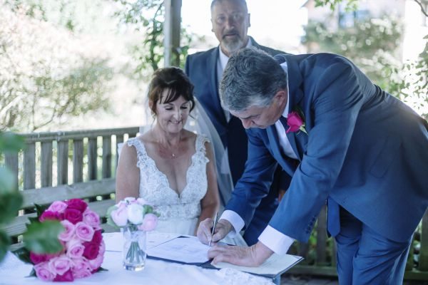 Launceston Golf Club wedding, the couple, frame 122