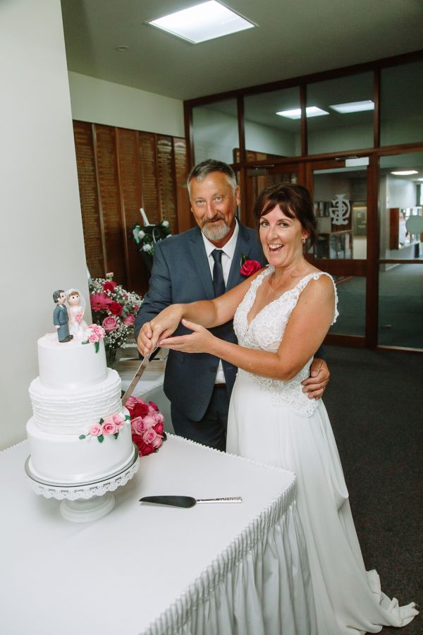 Launceston Golf Club wedding, the couple, frame 230