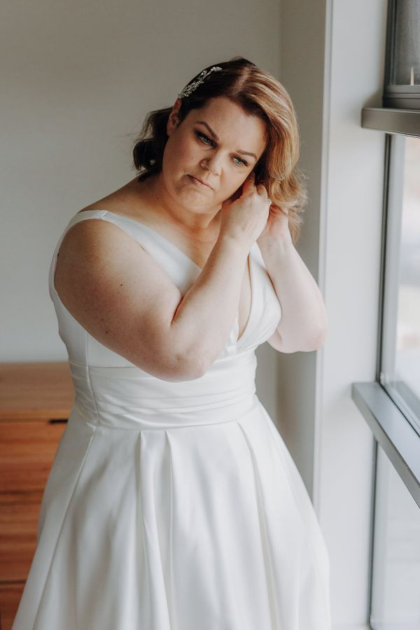 Anna and Stephen's wedding day in Reservoir, frame 007
