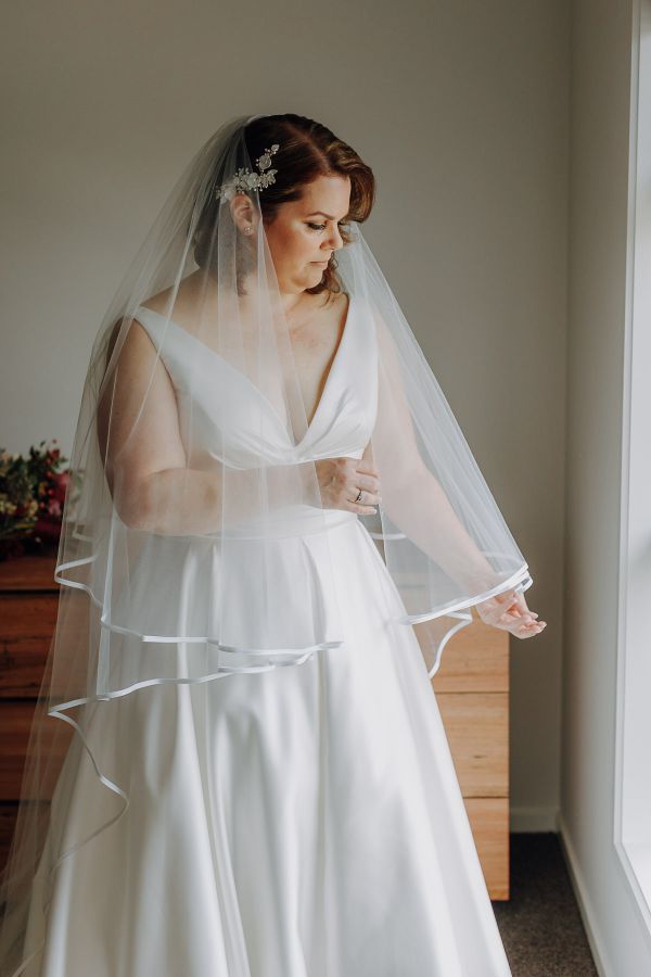 Anna and Stephen's wedding day in Reservoir, frame 010