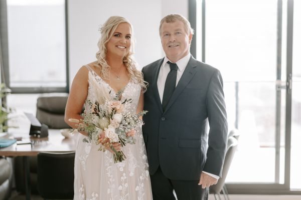 Lisa and Steve's wedding day in Geelong, frame 019