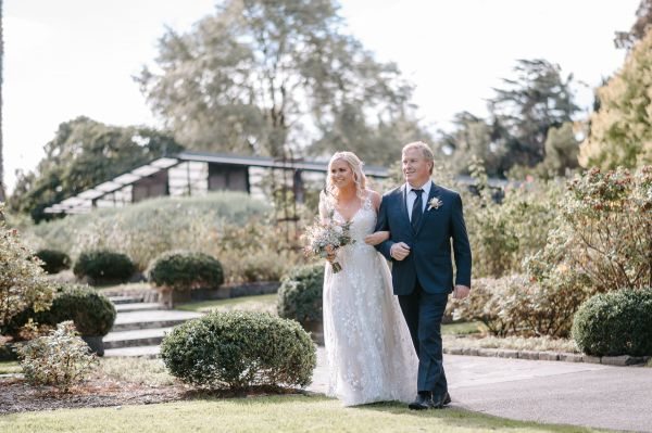 Lisa and Steve's wedding day in Geelong, frame 025