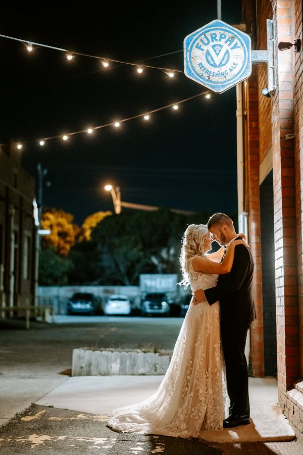 Little Creatures Brewery wedding, Lisa and Steve, frame 083
