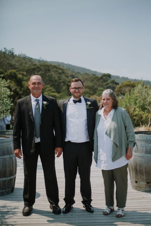 Caitlin and Dylan's wedding day in Taroona, frame 037