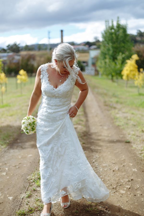 Glen Derwent wedding, Steph and Kane, frame 023