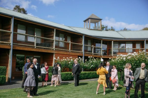 Wedding photograph 099 from Giovi and Andrés' day at Glen Erin at Lancefield