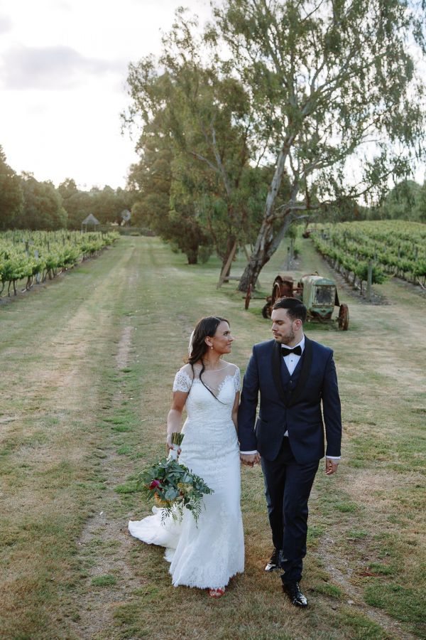 Wedding photograph 249 from Giovi and Andrés' day at Glen Erin at Lancefield