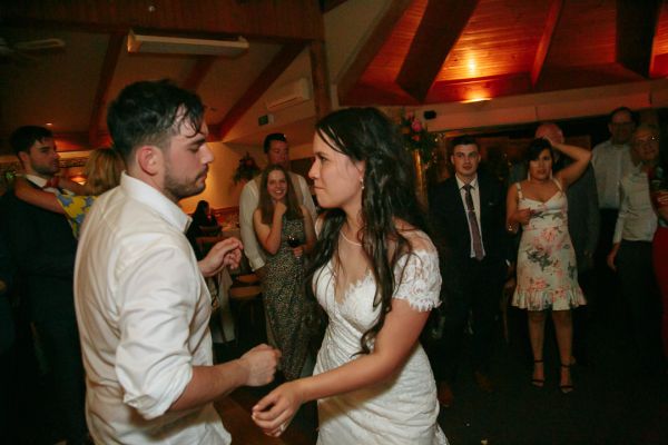 Wedding photograph 492 from Giovi and Andrés' day at Glen Erin at Lancefield