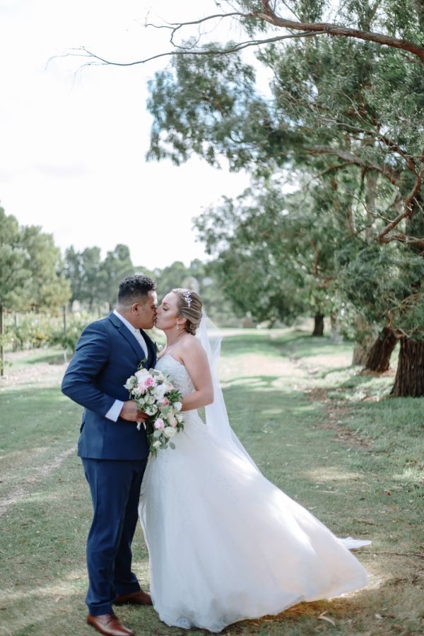 Naomi and Josefa's wedding day in Melbourne, frame 094