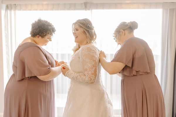 Erika and Jackson's wedding day in Gundaroo, frame 004