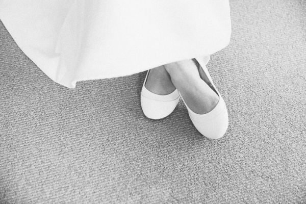 The couple's wedding day in Great Ocean Road, frame 010