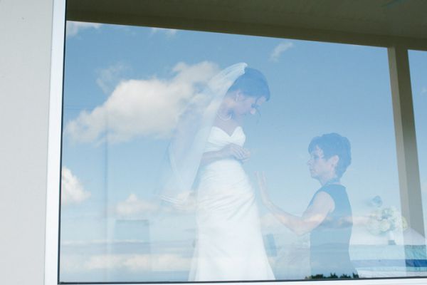 The couple's wedding day in Great Ocean Road, frame 015
